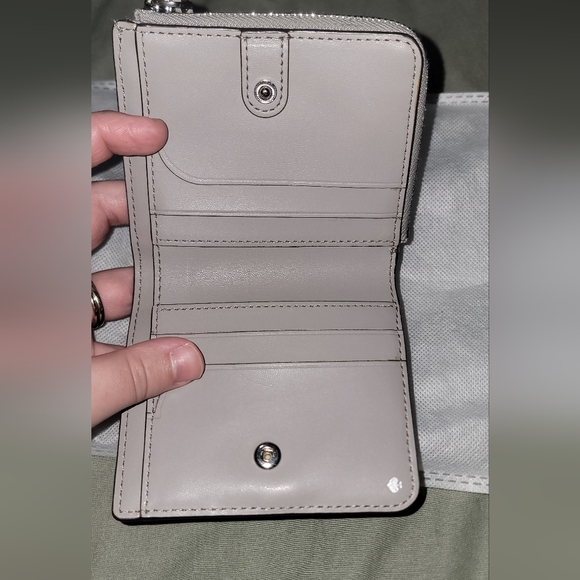 Kate Spade Wallet - Picture 3 of 3